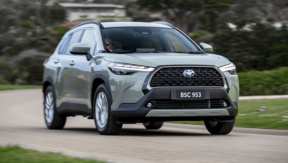 Corolla cross hybrid review discount