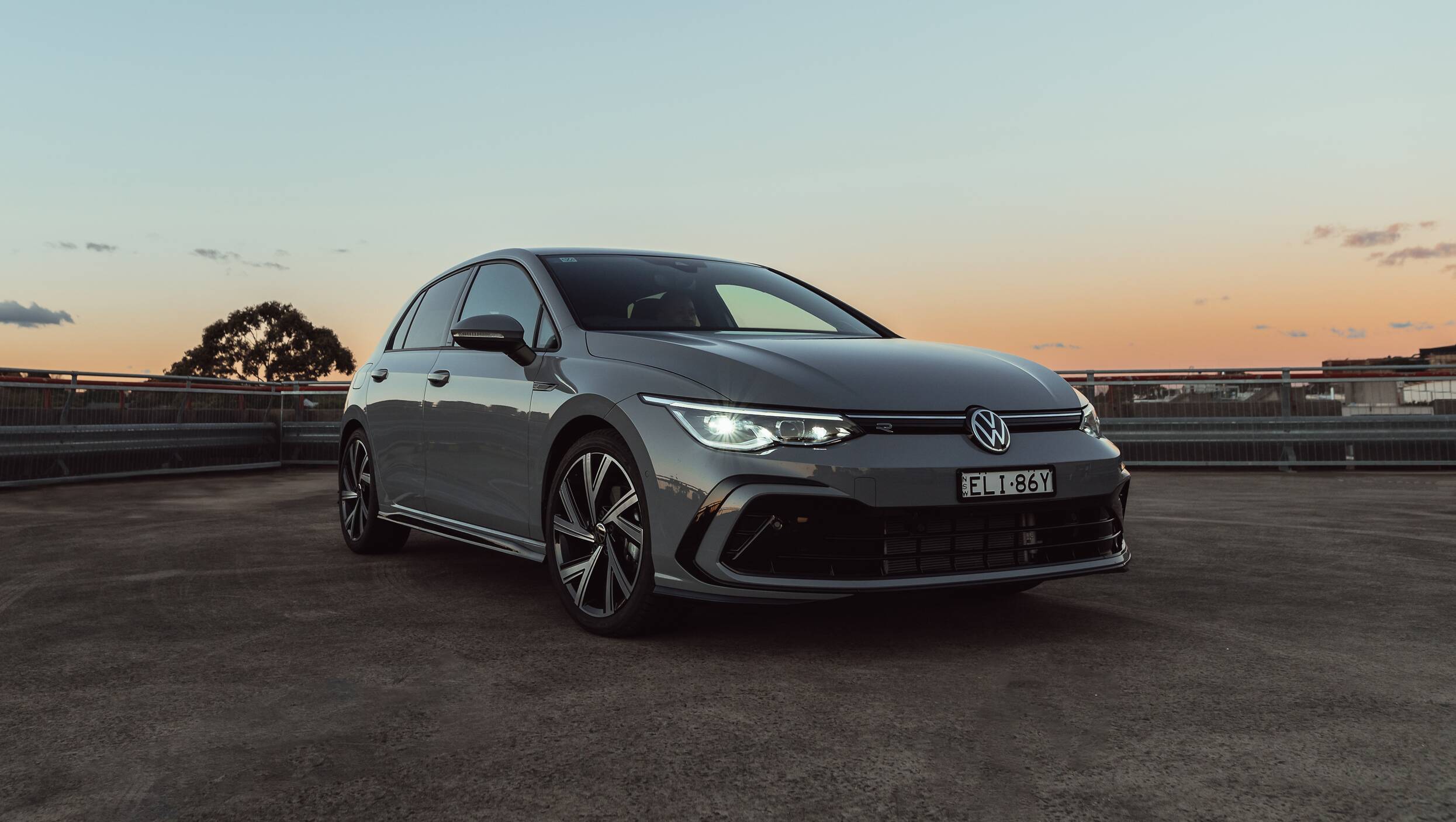 Golf r line shop