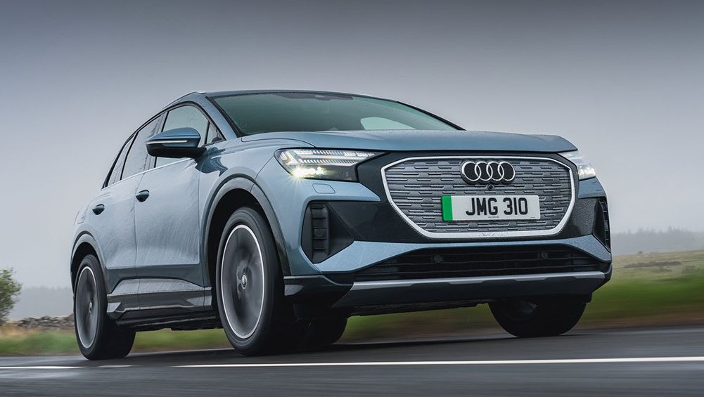 Audi q4 e tron online vs mercedes eqa
