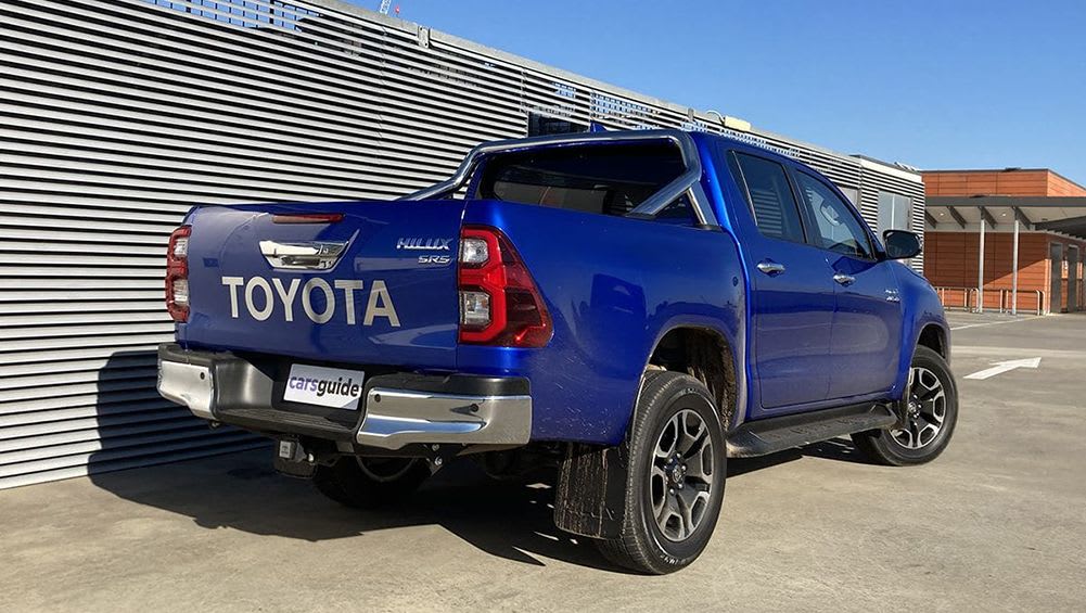 Toyota HiLux Tray Dimensions Tub Size CarsGuide