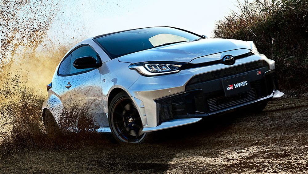 Toyota yaris hybrid on sale vs vw polo