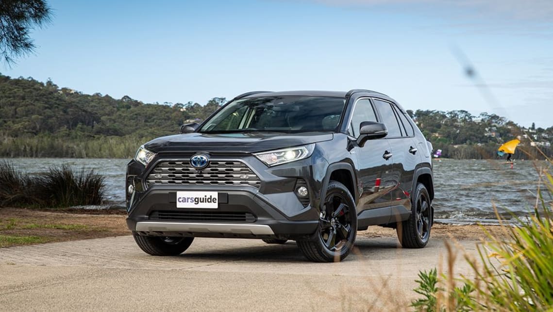 What are the most popular electric and hybrid cars and brands