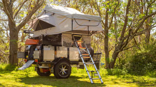 road trip camping car 4x4