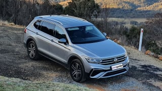 Volkswagen Tiguan Review, For Sale, Colours, Interior & Models in