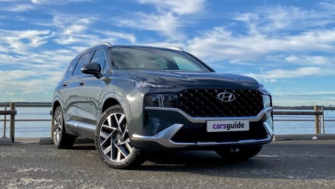 Hyundai Santa Fe Dimensions 2019 Length Width Height Turning Circle Ground Clearance Wheelbase Size Carsguide
